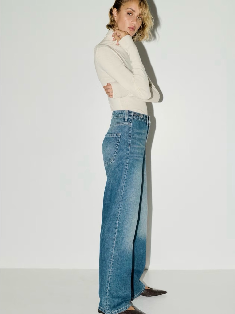Woman’s H&M straight high jeans